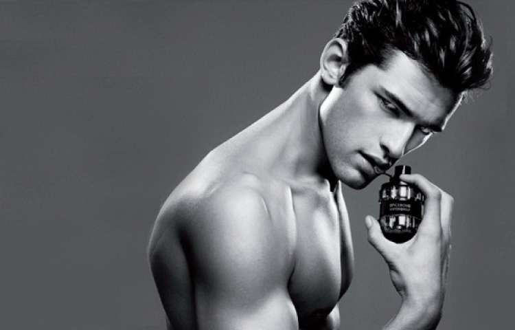 Popular men's perfumes in 2022-2023: an overview of the new perfumes for business, sports, sensual men