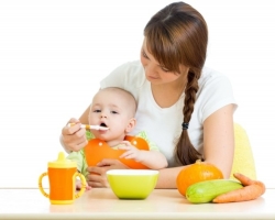 Khabach Puree tumbuk: Mengapa zucchini harus memilih untuk memberi makan pertama? Puree dari zucchini untuk bayi: persiapan dan penyimpanan
