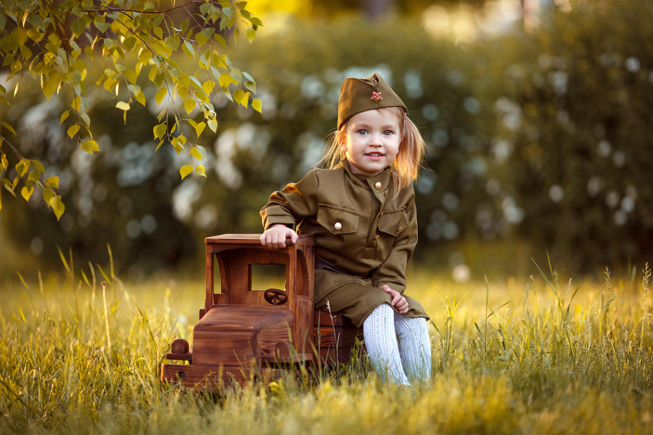 Children's photo shoot by May 9 near birch