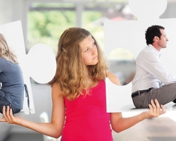 Kako pomagati otroku, da preživi ločitev staršev: kako otroci dojemajo ločitev, napake staršev, odnose z bivšim in odnosom in odnosi z mačeho. Kaj reči in kako preživeti ta dogodek otroku: preprosti nasveti