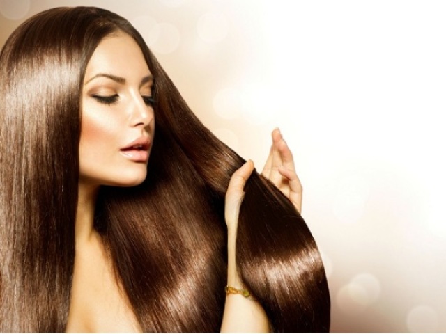 Hogyan lehet elérni a hajmennyiséget zselatinnal? 10 Hatékony recept a hajmaszkok zselatinnal