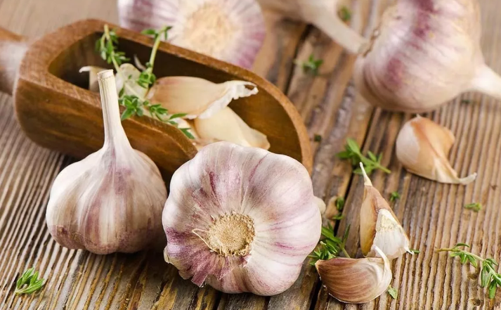 Garlic: the best product for increasing male strength and potency