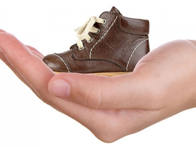 Kako izbrati prave prve čevlje za otroka? Velikosti otroških čevljev in velikost otroške noge v centimetrih za otroke