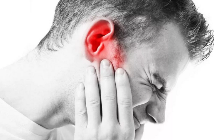 Következmények, ha nem gyógyul meg, amikor a fül fúj