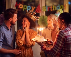 Birthday in una festa ortodossa in chiesa: cosa significa?