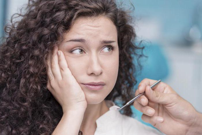 Une pommette et une mâchoire peuvent-elles faire mal avec du rhume, du nez qui coule, du retrait des dents?
