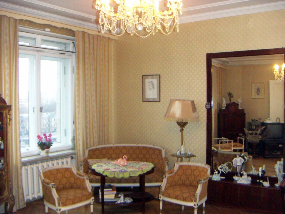 Ulanova Museum-apartment is quite bright and cozy