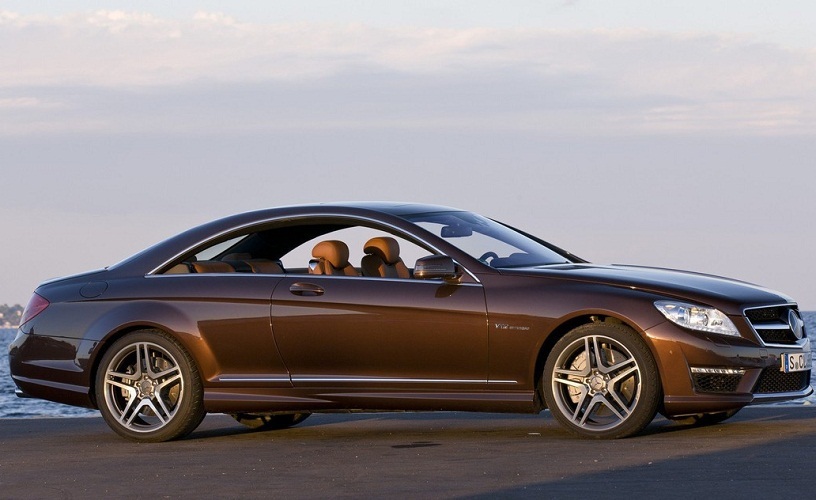 Impeccable, simple et de bon goût - Mercedes -Benz CL 65 AMG, compartiment