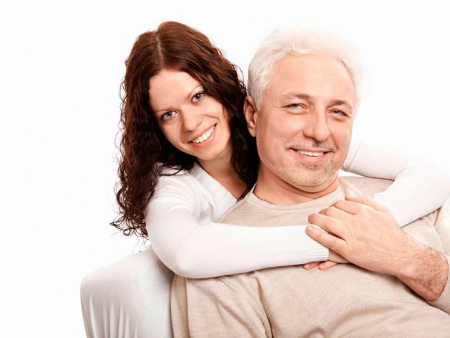 Dôvody výberu mladých mužov sú staršie ako oni: Dôvody podľa psychológie, „úskalia“ vo vzťahoch