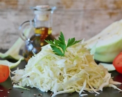 Μια σαλάτα ντομάτας και λάχανο για το χειμώνα -2 καλύτερη συνταγή βήμα -βήμα με λεπτομερή συστατικά. Τι να αναζητήσετε όταν επιλέγετε λαχανικά για σαλάτα ντομάτας και λάχανου: Πρακτικές συμβουλές προετοιμασίας
