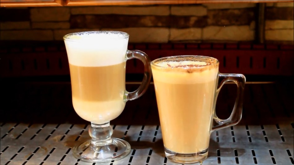 Latte Coffee σε ένα ποτήρι