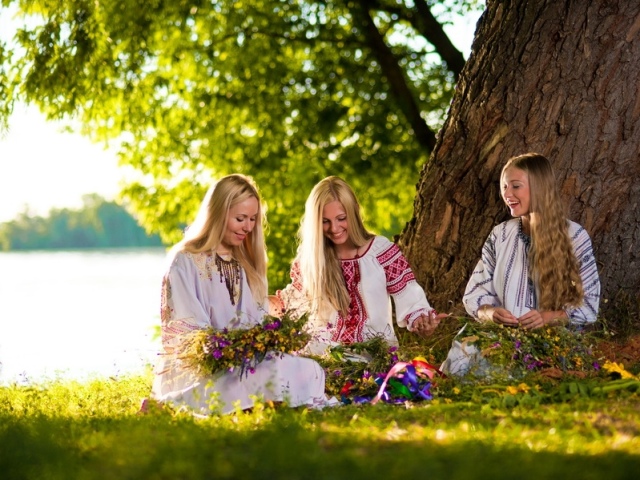 Feast of the top of the summer - Ivan Kupala. Traditions, rites, games on Ivan Kupala