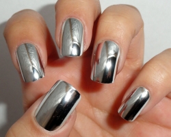 Shiny manicure is a mirror shine. How to make a mirror shine on the nails with varnish, rubbing, powder and pigment?