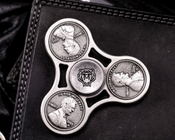 Top 15 of the most expensive spinners in the world: photo, description. The largest spinner in the world, which easily complements the list of the most expensive fiders: description, photo, video presentation