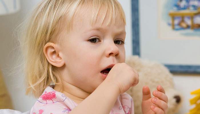 Otroški kašelj - resen simptom