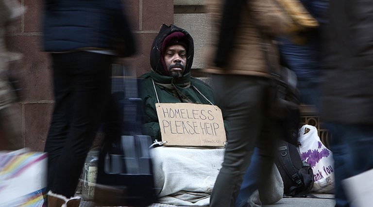 Бездомный каждый двухсотый американец
