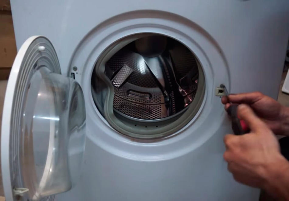 The washing machine does not open the door after washing: Reasons