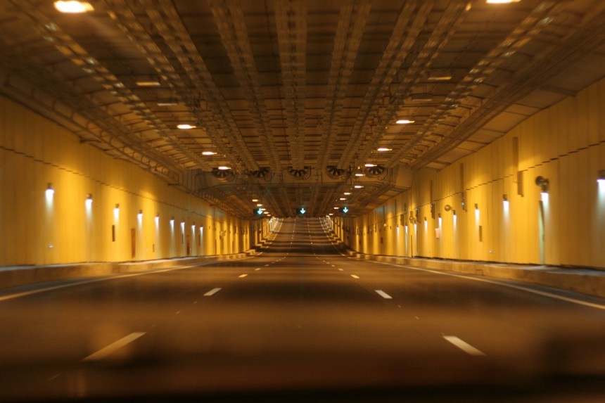 Туннель или тоннель