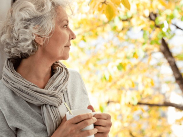 Гормонозаместительная терапия для женщин после 50 лет: лечение и профилактика, список препаратов, отзывы