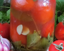 Préservation des tomates avec du piment du ketchup pour l'hiver: les meilleures recettes. Tomates avec ketchup chili maheev, torchin, sans stérilisation, vert pour l'hiver: recette pour un pot litre