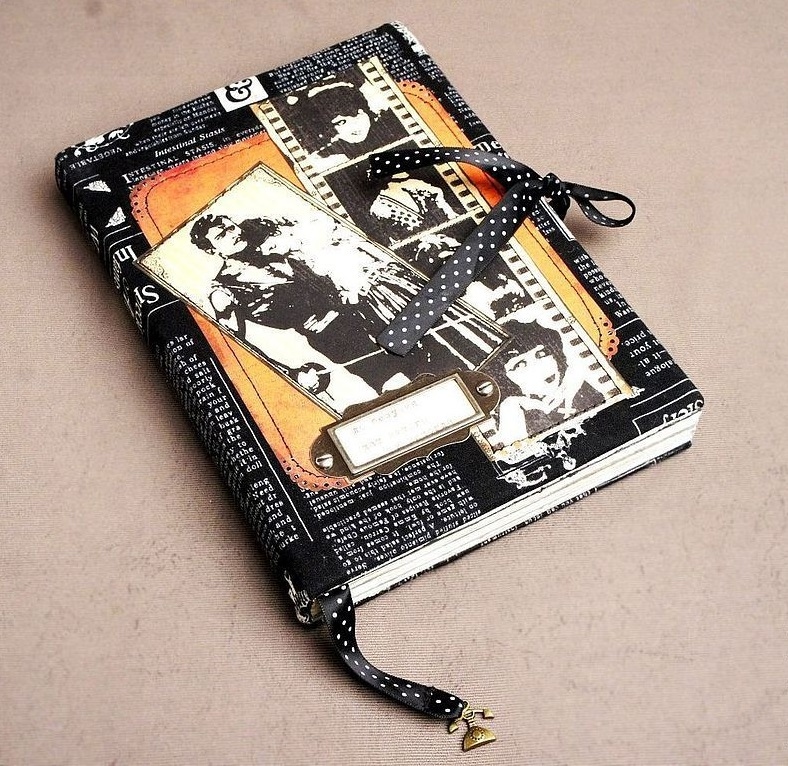 Here is such an interesting retro-idea for designing a diary