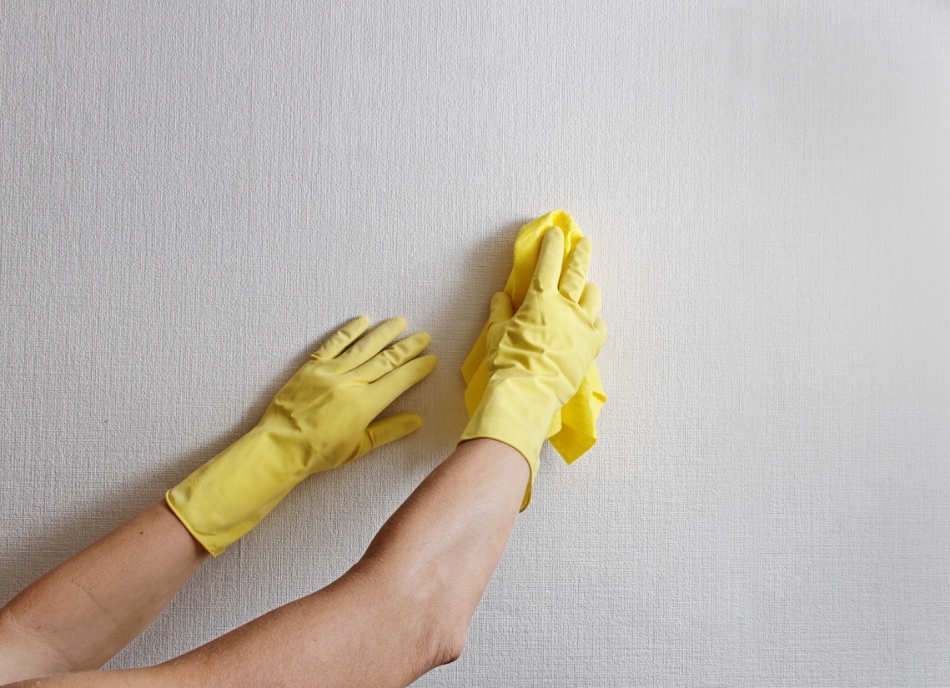 Betapa mudah dan cepatnya lepaskan wallpaper tua: Tips