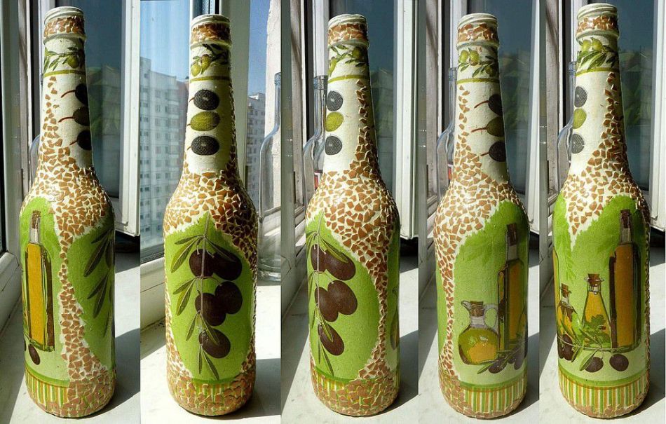 The bottles of decoupage from the shell look quite stylish and unusual