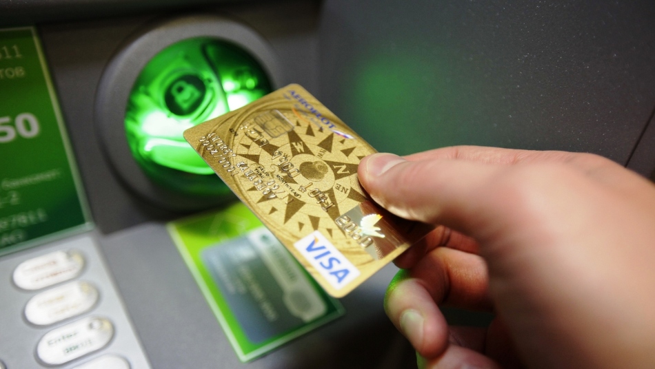 Comment vérifier les bonus merci de Sberbank via un guichet automatique