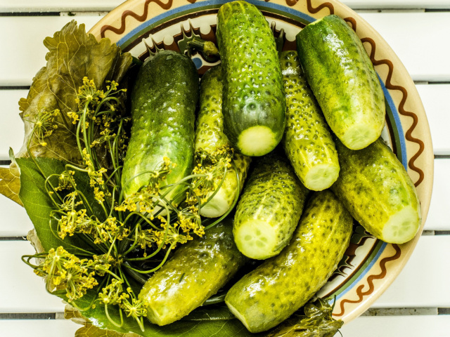 Recipe for small -salted cucumbers crispy. How to cook small -salted cucumbers at home crunching with cold brine for the winter, how many salt per liter of water?