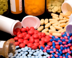 A prosztatitisz kezelése a leghatékonyabb gyógyszerek: Hogyan lehet meghatározni, hogy vannak -e problémák a prosztata mirigyével, milyen típusú gyógyszerek vannak? A prosztatitisz legnépszerűbb gyógyszerei: antibiotikumok, immunmodulátorok, gyulladásgátló gyógyszerek.