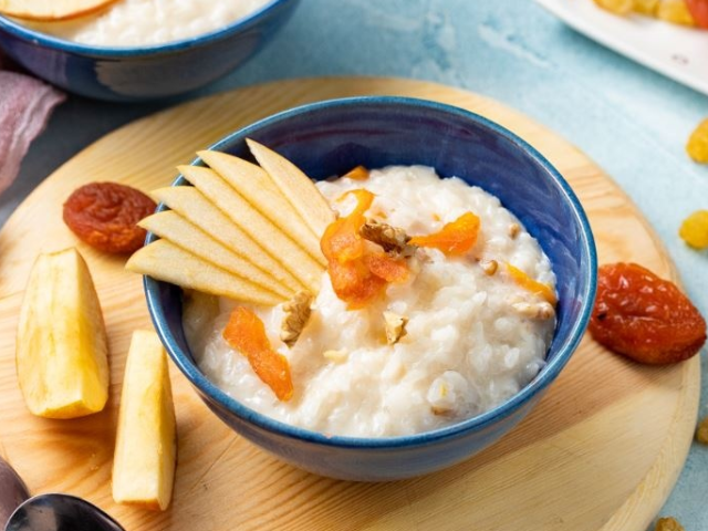 Apakah perlu menambahkan mentega ke nasi: nasi dan proporsi air untuk pilaf, bubur. Nasi dalam mentega dalam wajan: Resep