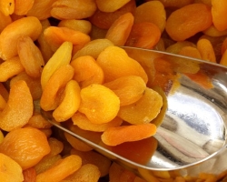 Les avantages et les dommages des abricots séchés pour le corps. Comment utiliser les abricots séchés?