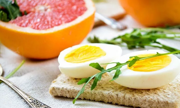 Dieta de toronja con huevos, proteína