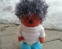 Crochet Hedgehog: Un schéma de brouillard à tricot de hérisson, instructions pour tricoter un hérisson Smesesharikarika, exemples de schémas de tricot pour les avantages novices