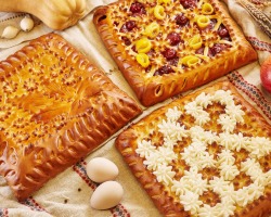 Cara menghias pai dengan indah dengan sisa -sisa adonan: metode, tips dari ibu rumah tangga