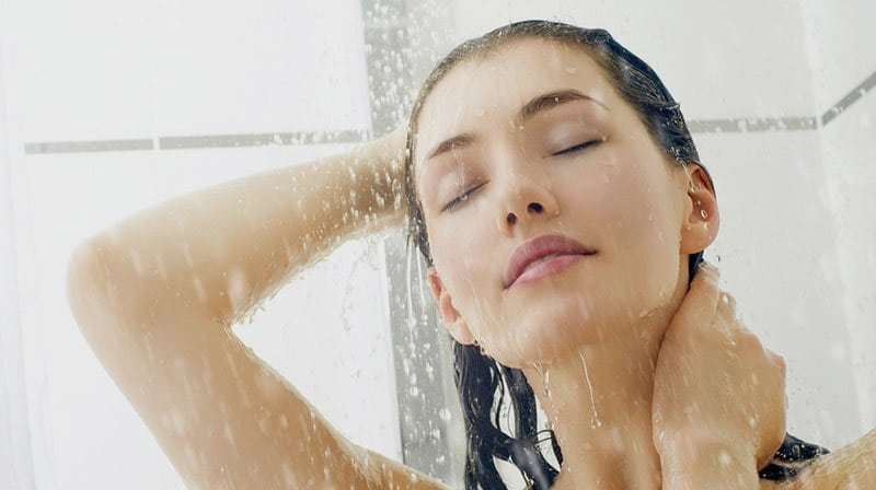 Das Baden an einem reinen Donnerstag reinigt nicht nur den Körper, sondern auch die Seele