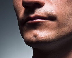 What does it mean if a man has a dimple on a chin, a bifurcated chin of a woman: a sign