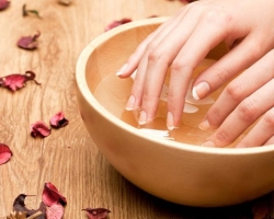 How to strengthen and grow nails with folk remedies: 8 best recipes for masks and baths for nails, tips