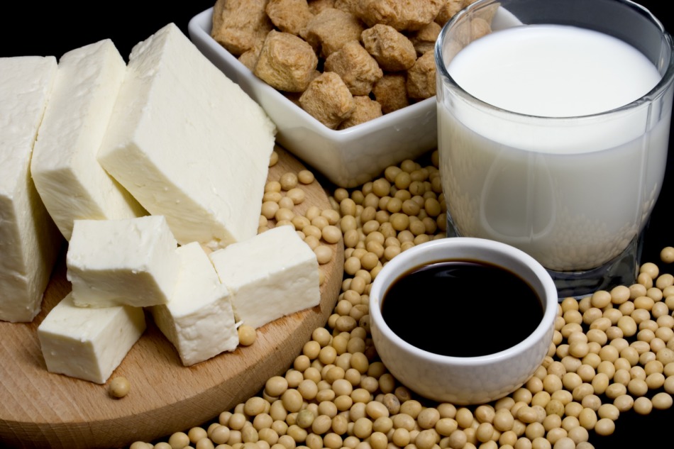 Produits de soja: fromage tofu, sauce de soja, lait de soja, 