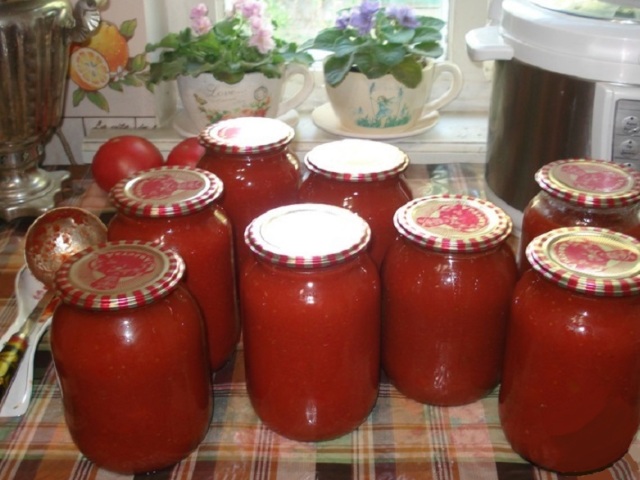 Comment préparer rapidement et savoureux une délicieuse maison de tomate à la tomate: la recette la plus simple et la plus rapide