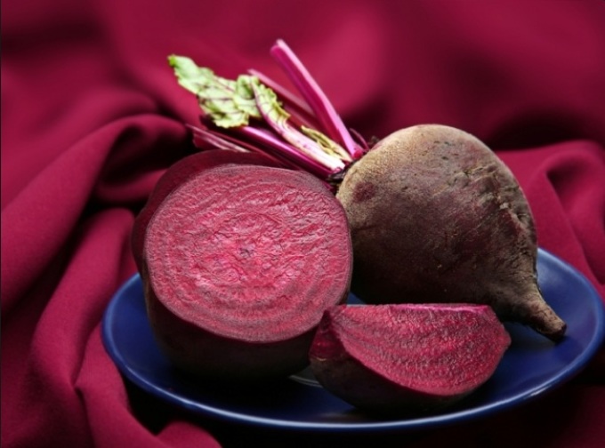 The dream in which you cut your beets suggests that problems at work are possible in the future