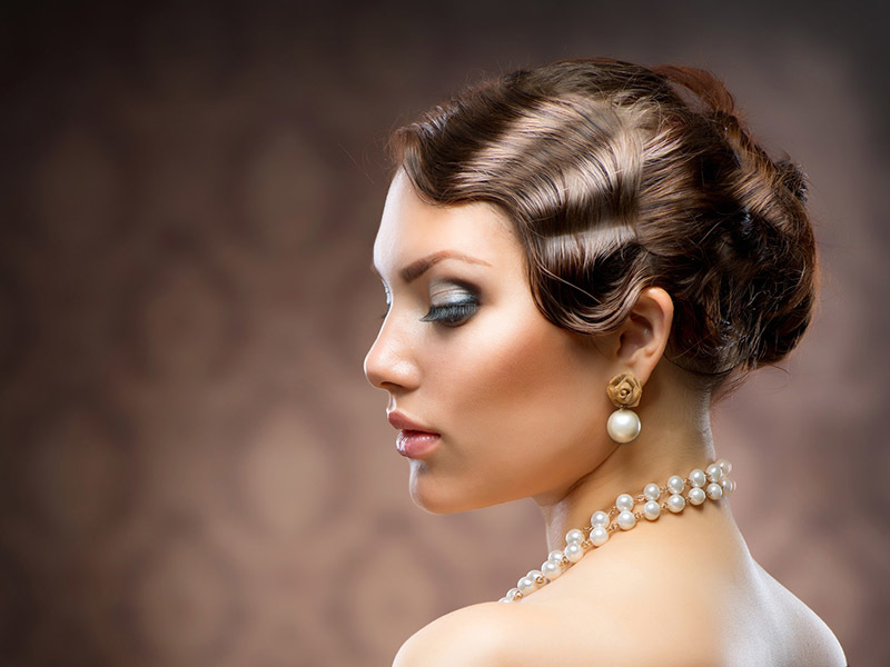 Standard Retro style hairstyle