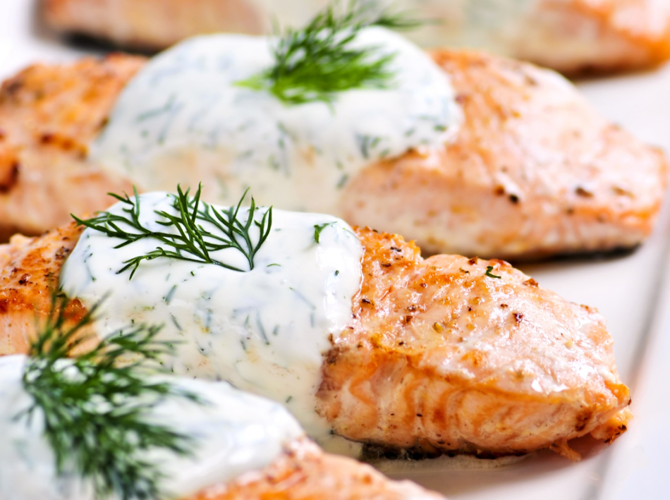 Red fish sauce, salmon with sour cream