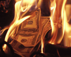 Para ve belgeler yangından nasıl korunur? Yangına dayanıklı malzemelerin gözden geçirilmesi ve paranın güvenli depolanması
