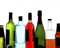Πόσο διαρκεί το αλκοόλ στο αίμα; Μετά από πόσο μπύρα, βότκα, κονιάκ, κρασί, σαμπάνια εξαλείφεται από το σώμα; Πόση αλκοόλ εξαλείφεται: πίνακας