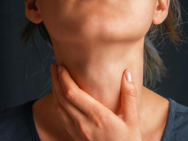 Чувство жжения в горле: причины жжения в горле, гортани. Что делать при жжении в гортани: лечение