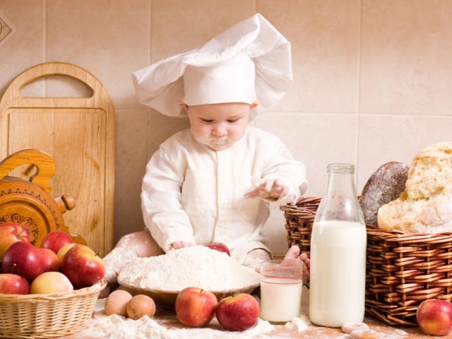 Щи для ребенка из свежей и квашеной капусты: рецепт. С какого возраста можно давать ребенку щи из свежей и квашеной капусты?