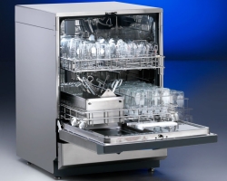 Top-10 legjobb mosogatógép: A modellek, előnyök és hátrányok, megbízhatóság és minőségi minősítés áttekintése és neve, a gyártók, a fényképek és a választási tippek