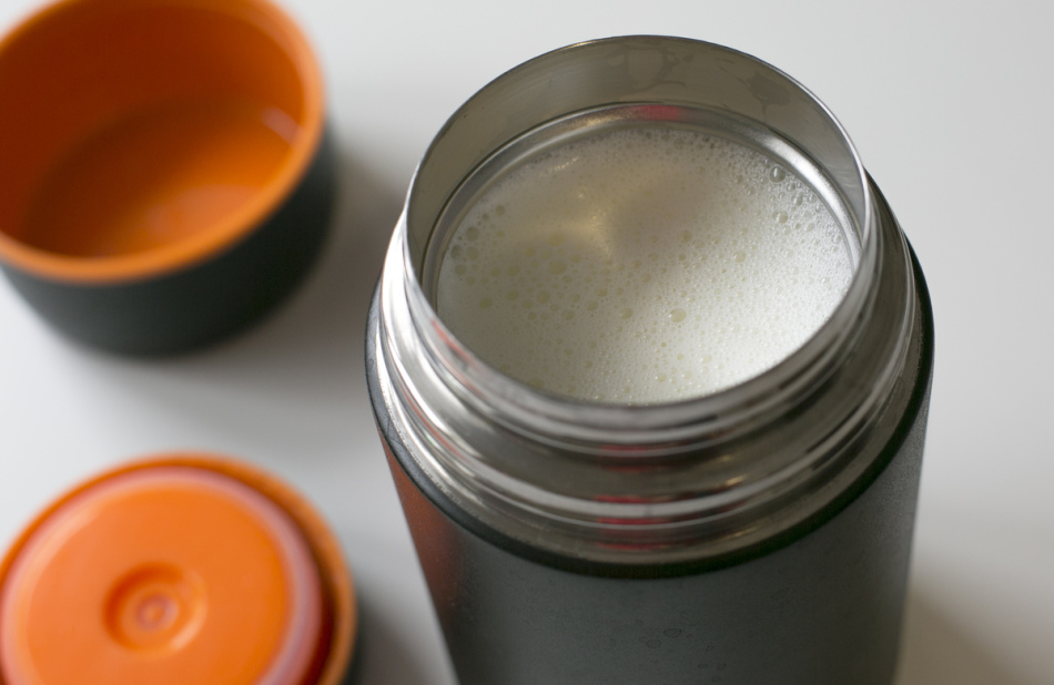 A joghurt előkészíthető a termoszban