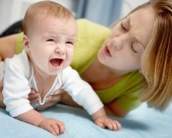 Chaise moussée chez un enfant: causes, traitement. Pourquoi un tabouret mousseux à l'allaitement?